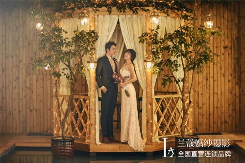 上海婚紗照各檔次價格,怎么對比套餐價位上海婚紗照各檔次價格