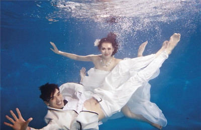 上海婚紗攝影價(jià)格 在上海拍攝婚紗需要多少錢