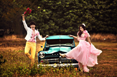 【上海 閔行區(qū)】在線支付600元,到店支付3398元,尊享原價(jià)17988元的上海覺色婚紗攝影超值套餐,內(nèi)外景組合模式拍攝180張以上+豪華服飾14套+造型各7套,妝面7套+免費(fèi)提供所有化妝品,飾品,道具+相關(guān)取件產(chǎn)品(詳見頁(yè)面內(nèi)頁(yè)),請(qǐng)預(yù)約拍攝,拍攝即送價(jià)值2900元的豪華大禮。