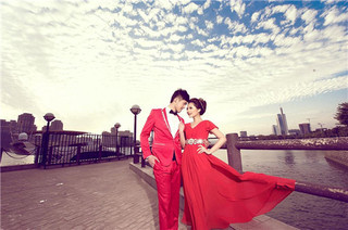 上海外灘拍婚紗照好看嗎 外灘拍婚紗照價格多少合算