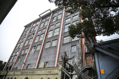 比亞迪唐穿越之旅:從小公園到花園廠房 從紡織廠到婚紗攝影基地