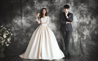 上海婚紗攝影價格解析 如何選擇性價比高的婚紗照拍攝服務